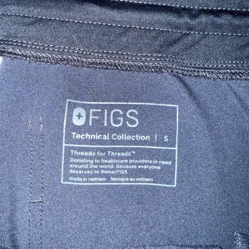Figs Deep Blue Scrub Set - Picture 3 of 3